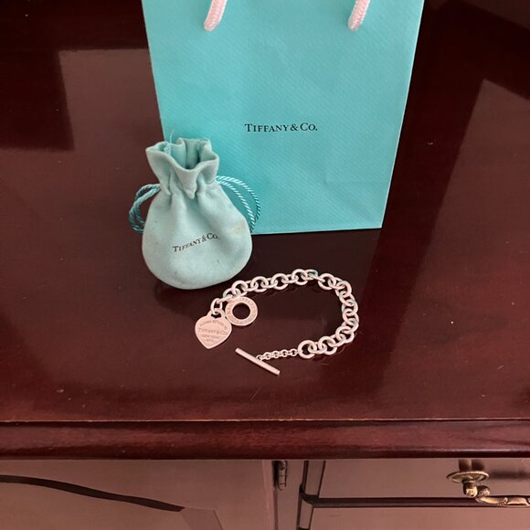 Tiffany & Co. Braclet Return to Tiffany Bracelet - Picture 2 of 4